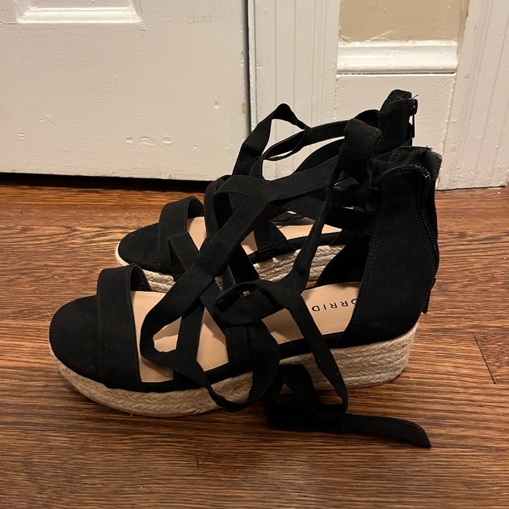 Torrid Black Strappy Ankle Flatform Espadrille Wedge Sandals